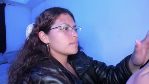  Lady  online show from 11-17-25, 02:17