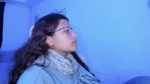  Lady  online show from 12-19-25, 05:14