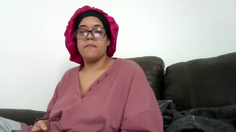 Stephanie online show from 10-15-25, 07:25