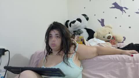 Snapshot of ladydeathz chatting on 09-19-25, 10:54 ladydeathz online show from 09-19-25, 10:54