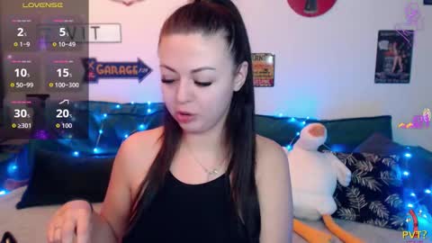 Snapshot of ladydrammer chatting on 12-05-25, 08:38 LadyDrummer online show from 12-05-25, 08:38