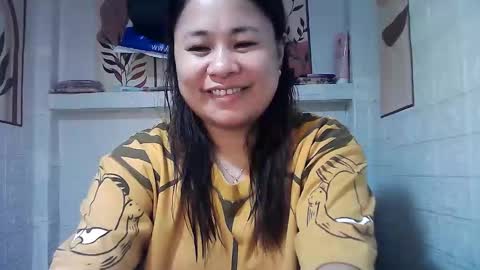 Snapshot of ladyhotsiren chatting on 10-18-25, 05:21 SEREN online show from 10-18-25, 05:21