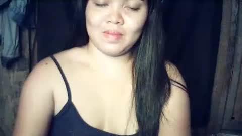 Snapshot of ladylyn177xx chatting on 01-08-26, 01:35 ladylyn177xx online show from 01-08-26, 01:35