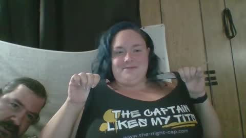 Snapshot of ladylynn13 chatting on 09-11-25, 12:00 LadyLynn13 online show from 09-11-25, 12:00