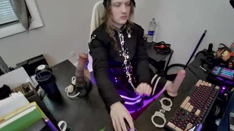 Snapshot of ladymeep chatting on 12-03-25, 03:10 ladymeep online show from 12-03-25, 03:10