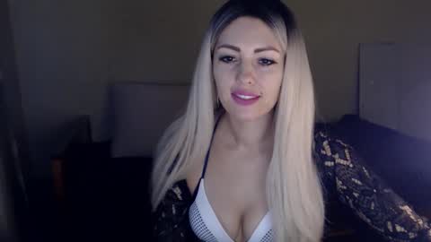 Monika online show from 01-11-25, 09:57