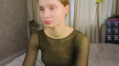 Lilia online show from 10-24-25, 06:43