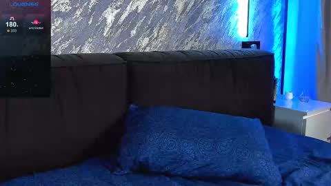 Bella online show from 03-10-25, 03:20