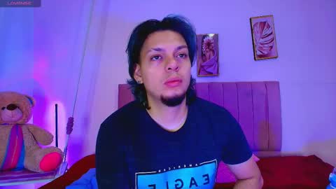 Snapshot of laia_and_damian chatting on 10-24-25, 12:01 laia_and_damian online show from 10-24-25, 12:01