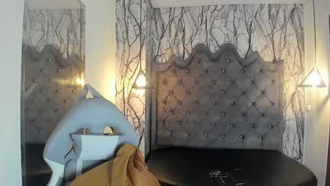 Snapshot of laia_miller_ chatting on 12-06-24, 12:05 Laia online show from 12-06-24, 12:05