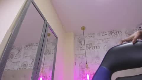   online show from 03-03-25, 03:42