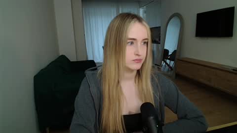 lailatoks - TIP 100 tks  get all my videos 22 VIDEOS SQUIRT PUSSY DILDO online show from 03-28-26, 08:25