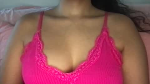 Snapshot of lailayousef chatting on 03-06-25, 06:59 Laila Yousef online show from 03-06-25, 06:59