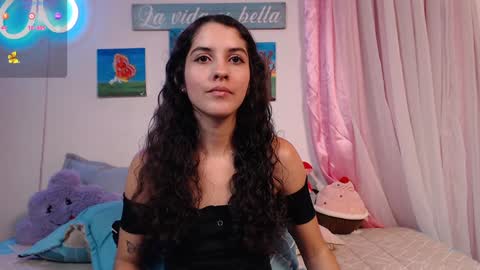 Snapshot of lailypink chatting on 12-07-24, 02:31 samanta online show from 12-07-24, 02:31