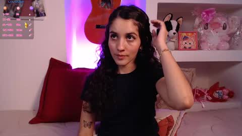 Snapshot of lailypink chatting on 02-23-25, 02:51 samanta online show from 02-23-25, 02:51