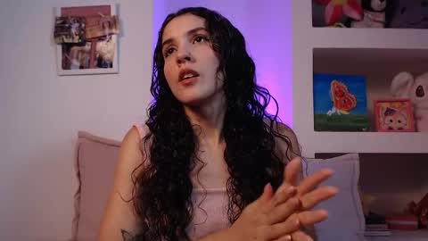 Snapshot of lailypink chatting on 02-11-26, 09:20 samanta online show from 02-11-26, 09:20