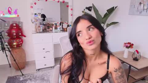 Laira online show from 02-19-26, 09:11