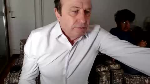 lajose52 online show from 01-01-25, 09:49