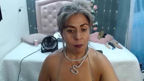 Snapshot of lalisha_96 chatting on 02-12-25, 08:40 lalisha online show from 02-12-25, 08:40