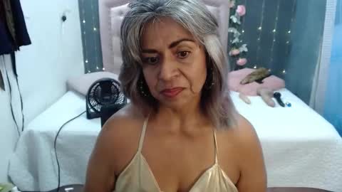 Snapshot of lalisha_96 chatting on 02-15-25, 06:44 lalisha online show from 02-15-25, 06:44