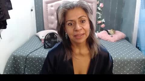 Snapshot of lalisha_96 chatting on 03-09-25, 04:00 lalisha online show from 03-09-25, 04:00