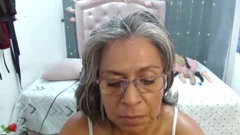 Snapshot of lalisha_96 chatting on 09-30-25, 10:15 lalisha online show from 09-30-25, 10:15