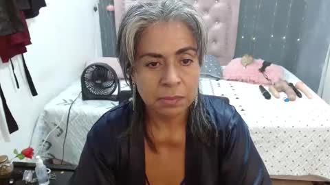 Snapshot of lalisha_96 chatting on 10-01-25, 10:49 lalisha online show from 10-01-25, 10:49
