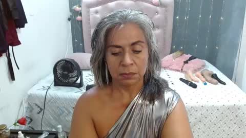 Snapshot of lalisha_96 chatting on 10-04-25, 12:08 lalisha online show from 10-04-25, 12:08
