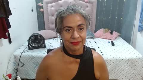 Snapshot of lalisha_96 chatting on 10-19-25, 12:33 lalisha online show from 10-19-25, 12:33