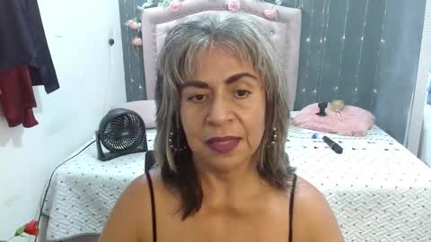 Snapshot of lalisha_96 chatting on 10-25-25, 01:02 lalisha online show from 10-25-25, 01:02