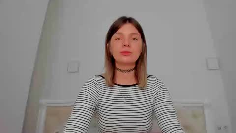 Lallie  online show from 02-05-26, 03:27