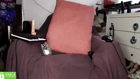 Lola online show from 02-05-26, 08:19