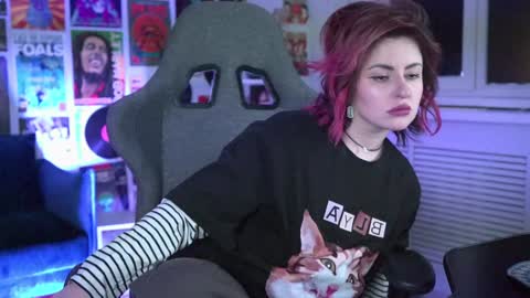 just call me Lana  and her security online show from 01-17-25, 11:17