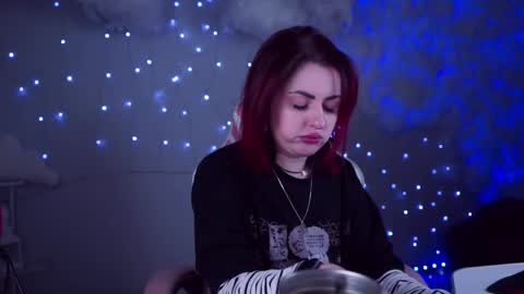 just call me Lana  and her security online show from 03-12-25, 11:09