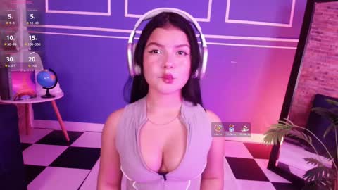  Lana  online show from 10-18-25, 11:11