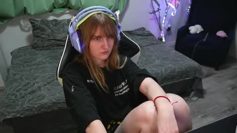 Kay online show from 02-28-25, 08:18