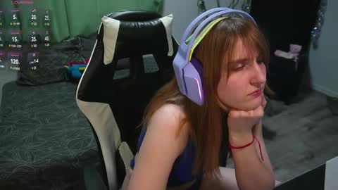 Kay online show from 03-11-25, 07:25