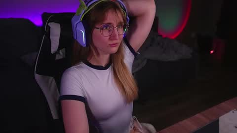 Kay online show from 09-28-25, 08:25