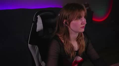 Kay online show from 10-20-25, 07:36