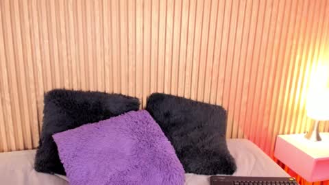 ... .          . ... online show from 09-11-25, 12:49