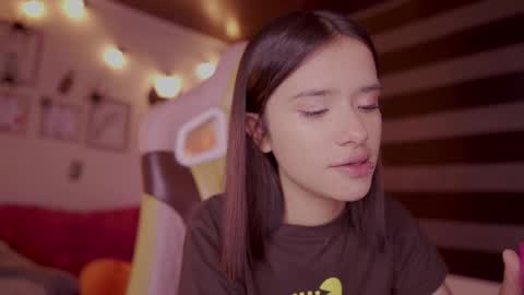 Lana online show from 10-22-25, 11:59