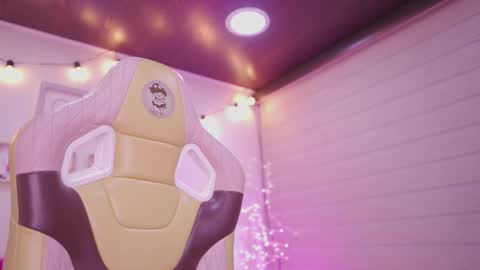 Lana online show from 02-10-26, 02:04