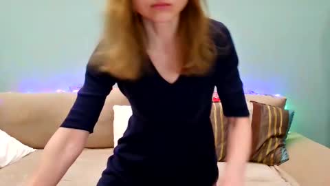 Snapshot of lanaangeldream chatting on 12-16-24, 05:27 Lana online show from 12-16-24, 05:27