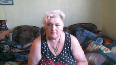 lanacat555 online show from 09-23-25, 12:41