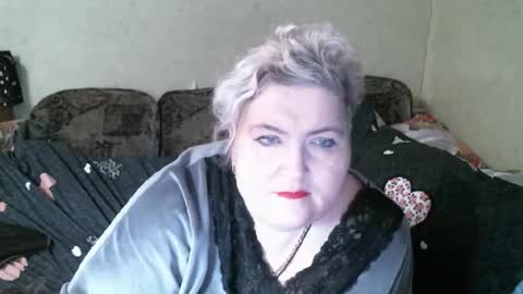 lanacat555 online show from 10-24-25, 11:56