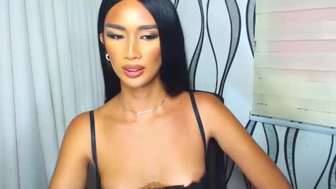 Snapshot of lanadel_hilton chatting on 01-16-25, 02:41 Lana online show from 01-16-25, 02:41