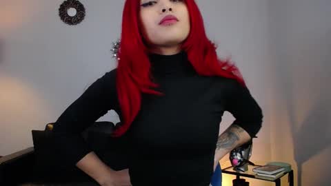 Snapshot of lanadoux_ chatting on 12-24-24, 04:51 Mistress Lana online show from 12-24-24, 04:51