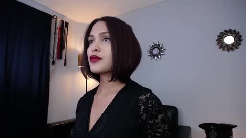 Snapshot of lanadoux_ chatting on 02-05-25, 12:20 Mistress Lana online show from 02-05-25, 12:20