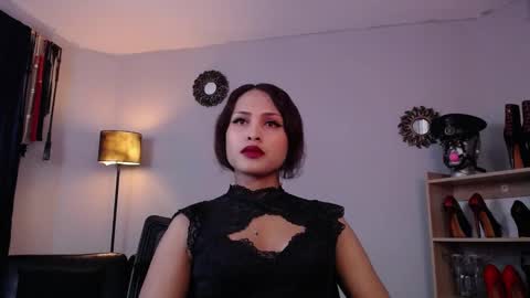 Snapshot of lanadoux_ chatting on 02-27-25, 01:49 Mistress Lana online show from 02-27-25, 01:49