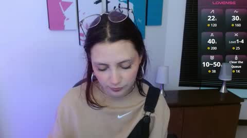 Alana Garcia  online show from 10-15-25, 11:54